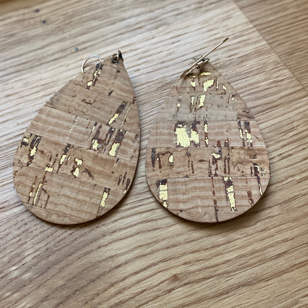 Nickel & Suede cork gold flecked teardrop earrings